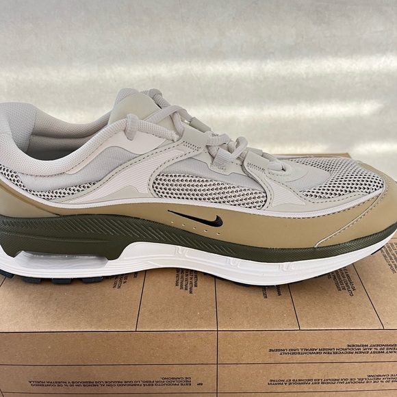 New Nike Women’s Air Max Bliss Shoes Size: 10 Flawed - Picture 9 of 15